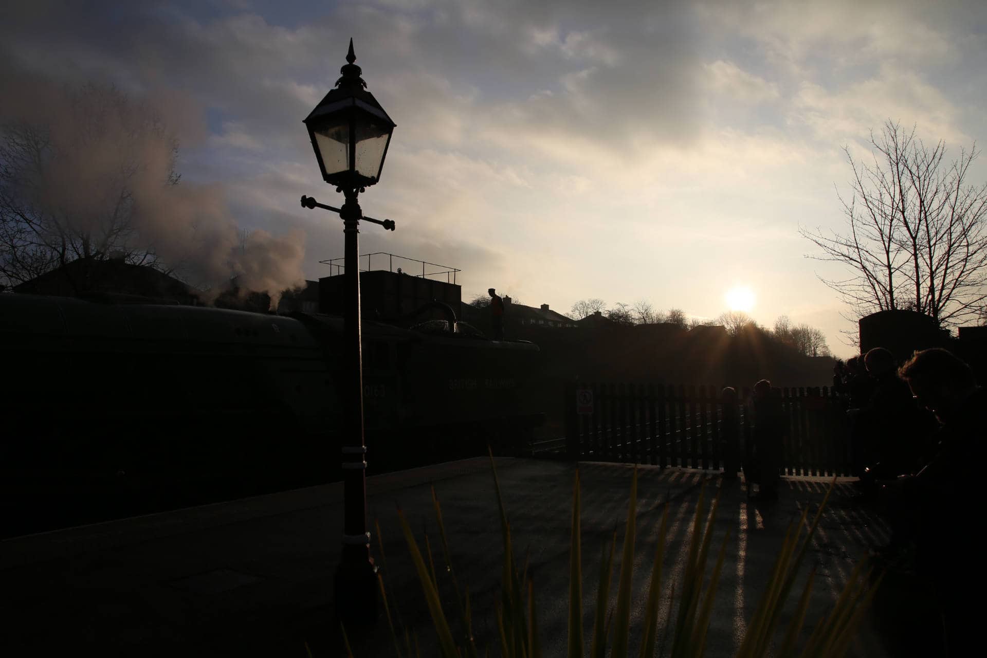 Photo of an old-fashioned style street lamp.